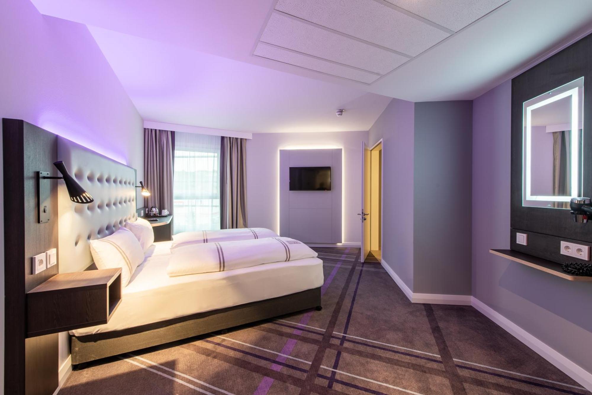 Premier Inn Stuttgart Feuerbach Buitenkant foto