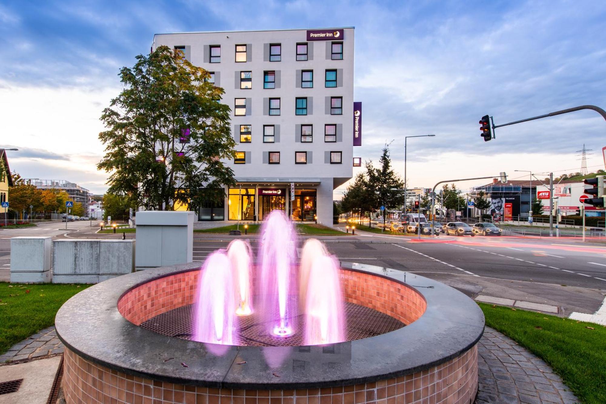 Premier Inn Stuttgart Feuerbach Buitenkant foto